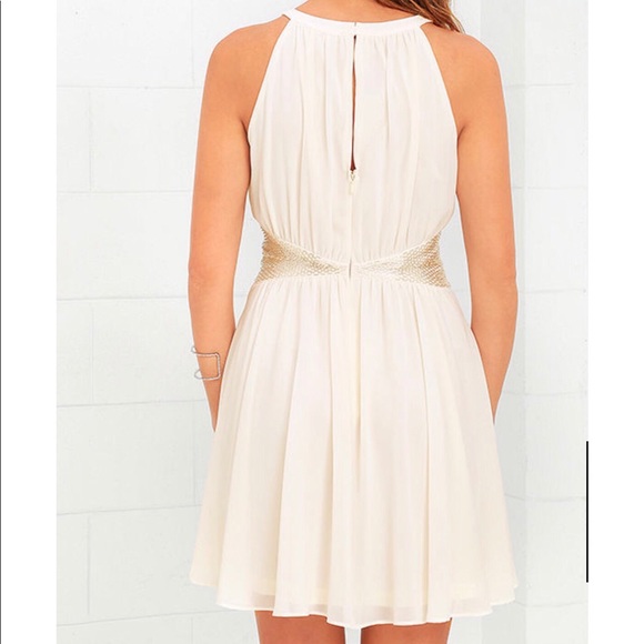 Lulu’s dress - Picture 2 of 5